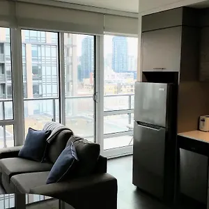 Apartment One Bedroom In Liberty Village, Toronto